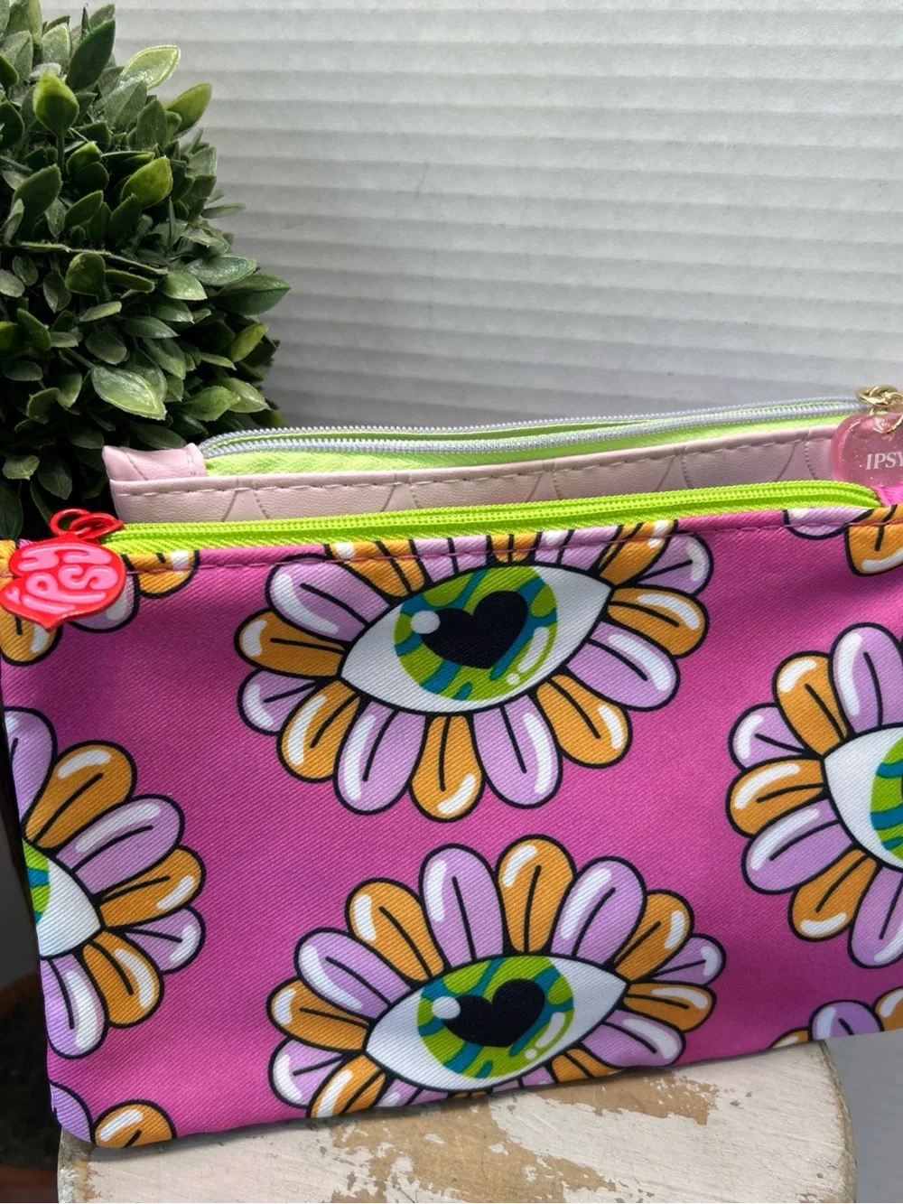 IPSY Makeup Bag Lot of 4 Cosmetic Pouches Wristlet  Travel Organizer Summer Vibe